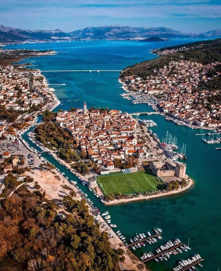 Apartman TIM Trogir Bagian luar foto