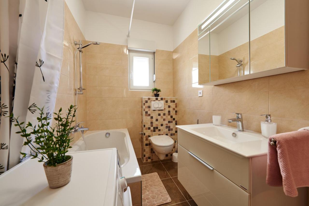 Apartman TIM Trogir Bagian luar foto