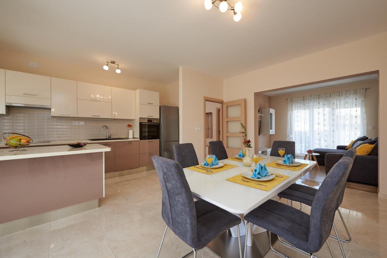 Apartman TIM Trogir Bagian luar foto