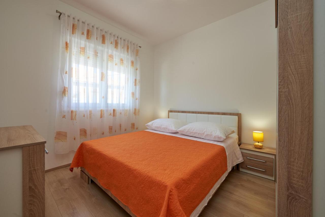 Apartman TIM Trogir Bagian luar foto