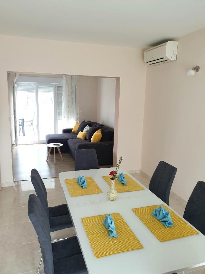 Apartman TIM Trogir Bagian luar foto